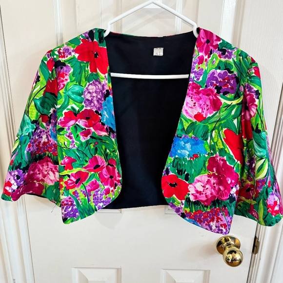 UNREAL floral vintage bolero ! Reminds me of Balenciaga collection from mid 201 - Picture 1 of 4